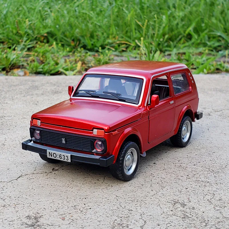 1/32 Russian LADA NIVA Alloy Model Car Diecasts Metal Pull Back Music Light Car For Children Toys Vehicle Free Shipping