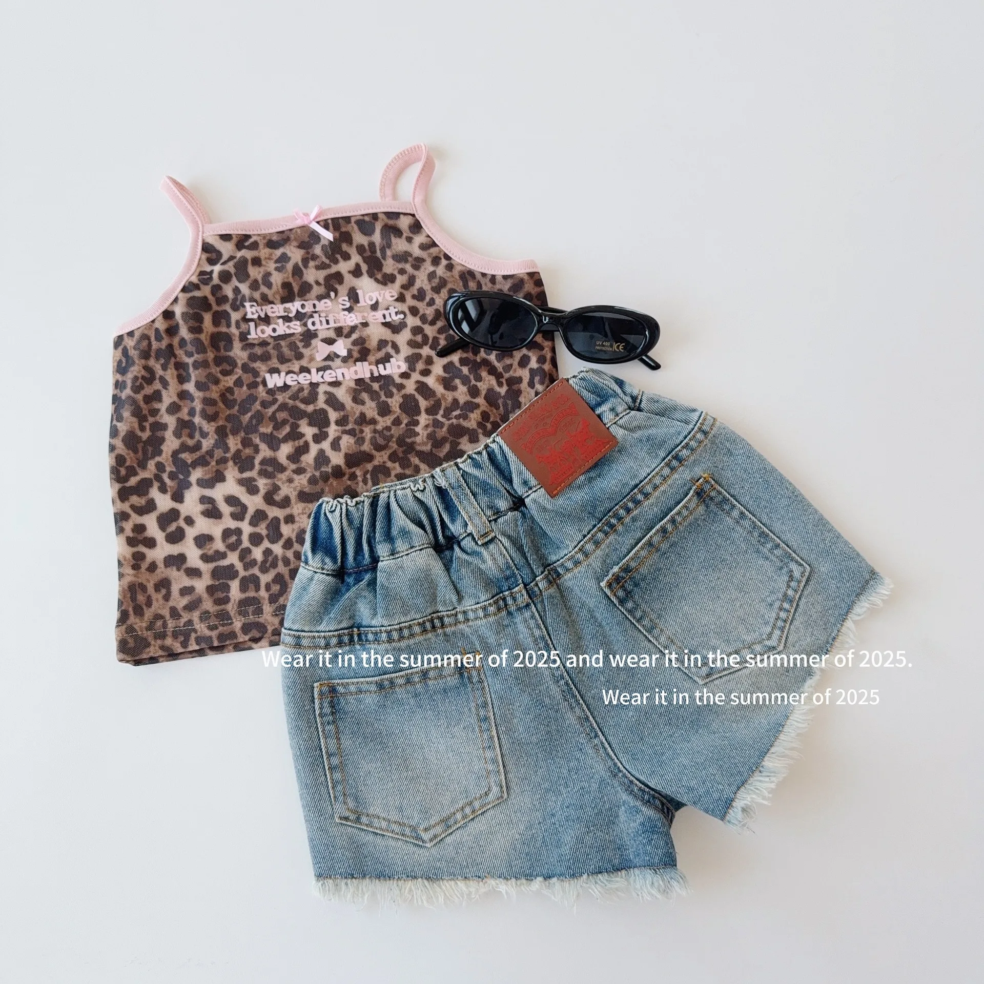 

2025 Summer New Children Sleeveless T Shirts Cotton Girls Leopard Print Sling Baby Versatile Elastic Tops Vest Kids Clothes