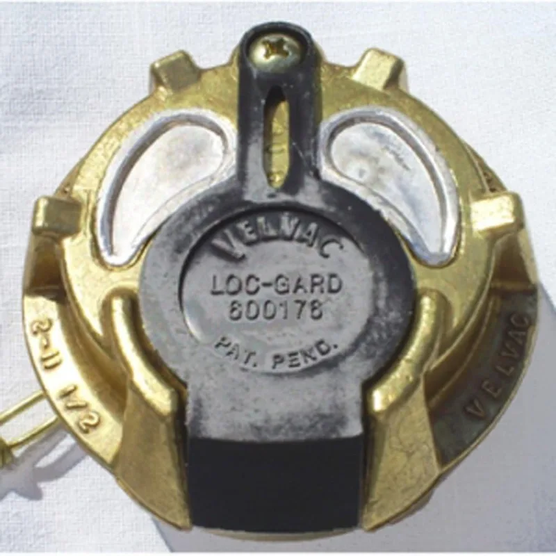 

Velvac 2-1/4" Locking Diesel Semi Truck Fuel Cap-600196-6