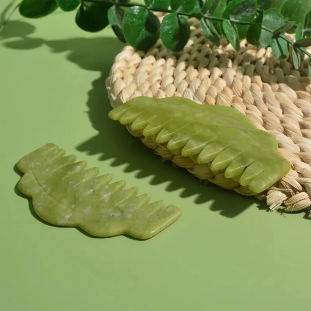 Nature Gua Sha Board Jade Massage Comb Spa Acupuncture Green Jade Comb Blood Circulation Scalp Hair Brush Beauty Tools