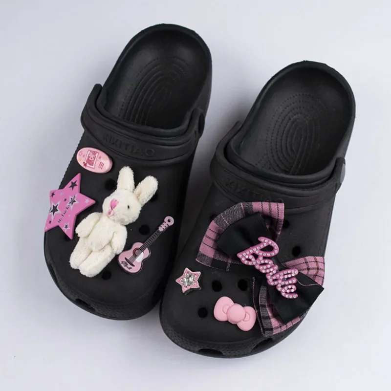 MINISO Papillon 3D Barbie Decorazione di scarpe Ciondoli Simpatiche decorazioni staccabili per zoccoli e sandali Regali di Natale in PVC durevoli Bomboniere