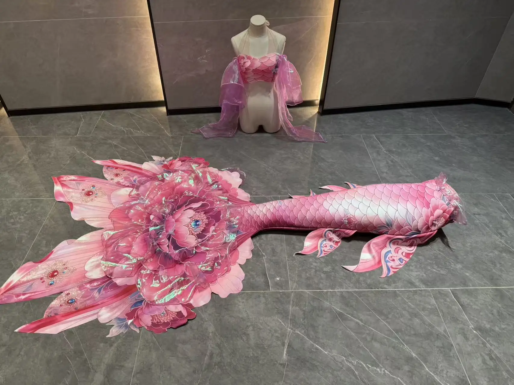 National Style Peony Flower Colorful Mermaid Big Tail Aquarium Diving Fish Tail Performance Disguised As Adult Diving view 5