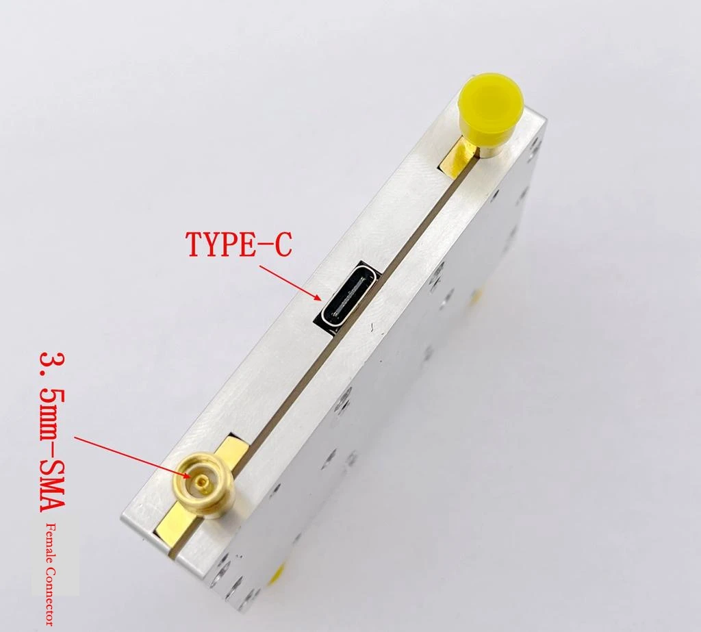 Modulo attenuatore RF a doppio canale LF-8GHz 60dB 50ohms con connettore femmina SMA e cavo di tipo C