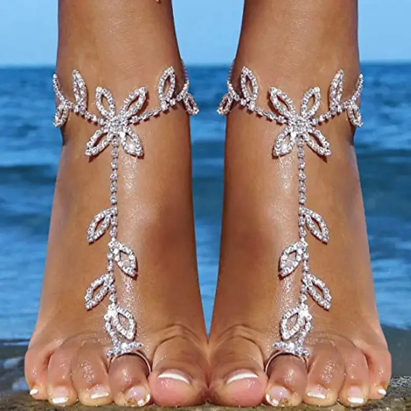 A Versatile and Personalized Pair of Leaf Water Diamonds with Finger Linked Ankle Chains for Women, Suitable for Beaches