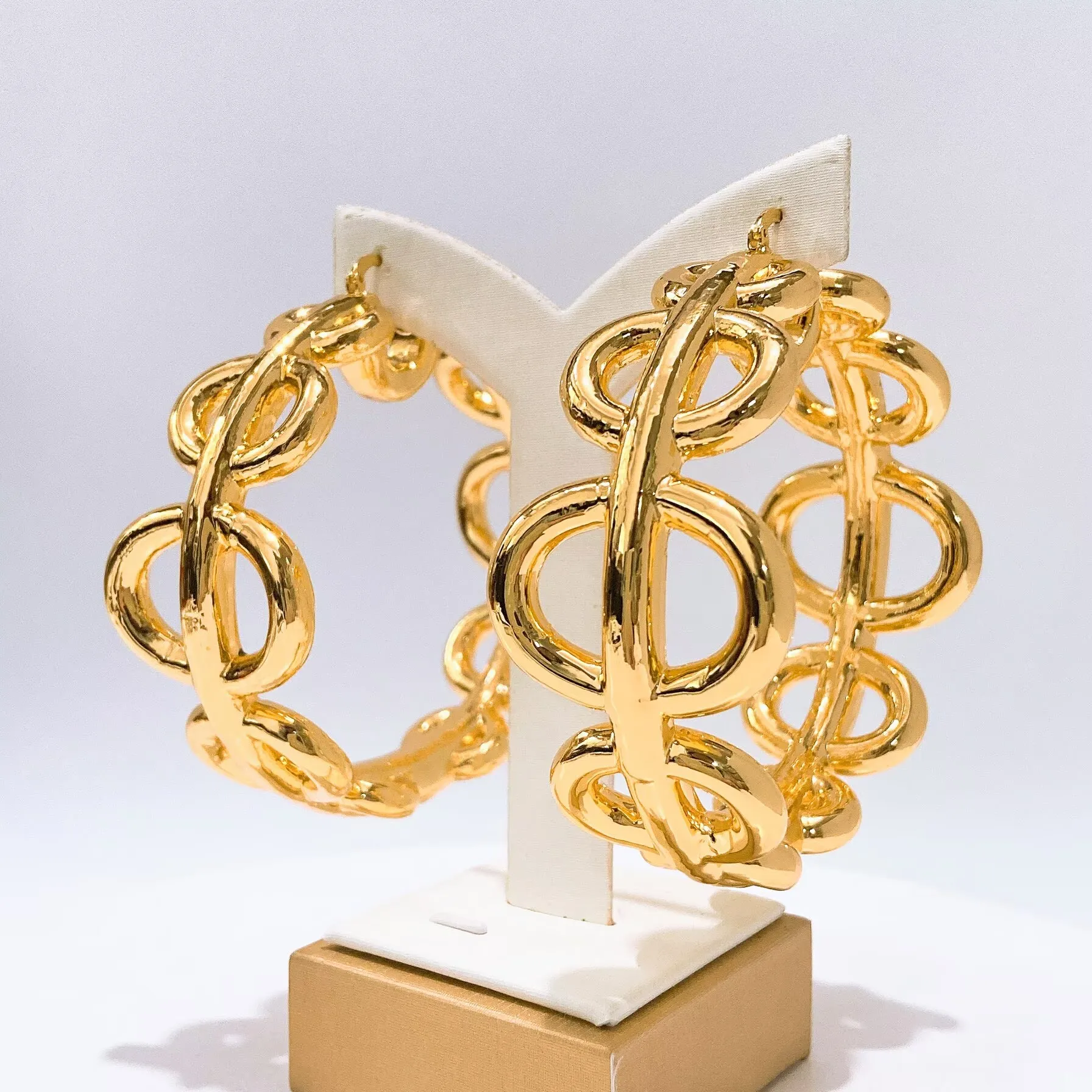 New Gold-Plated Greek Key Hoop Earrings Large Statement Design with Timeless Geometric Patterns Chunky Hoops for Women's Jewelry