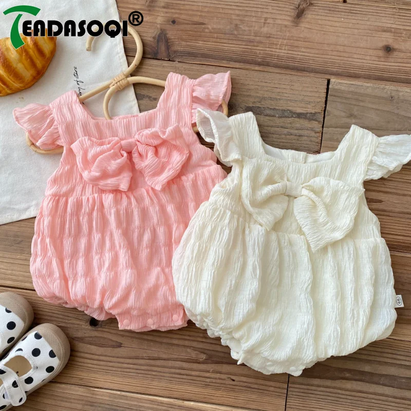 

2024 Summer Puff Bodysuits 유아복 Newborn Baby Girls Fly Sleeve Bow Bud Cotton Outwear Infant Kids Princess Cute Clothing 0-2Y