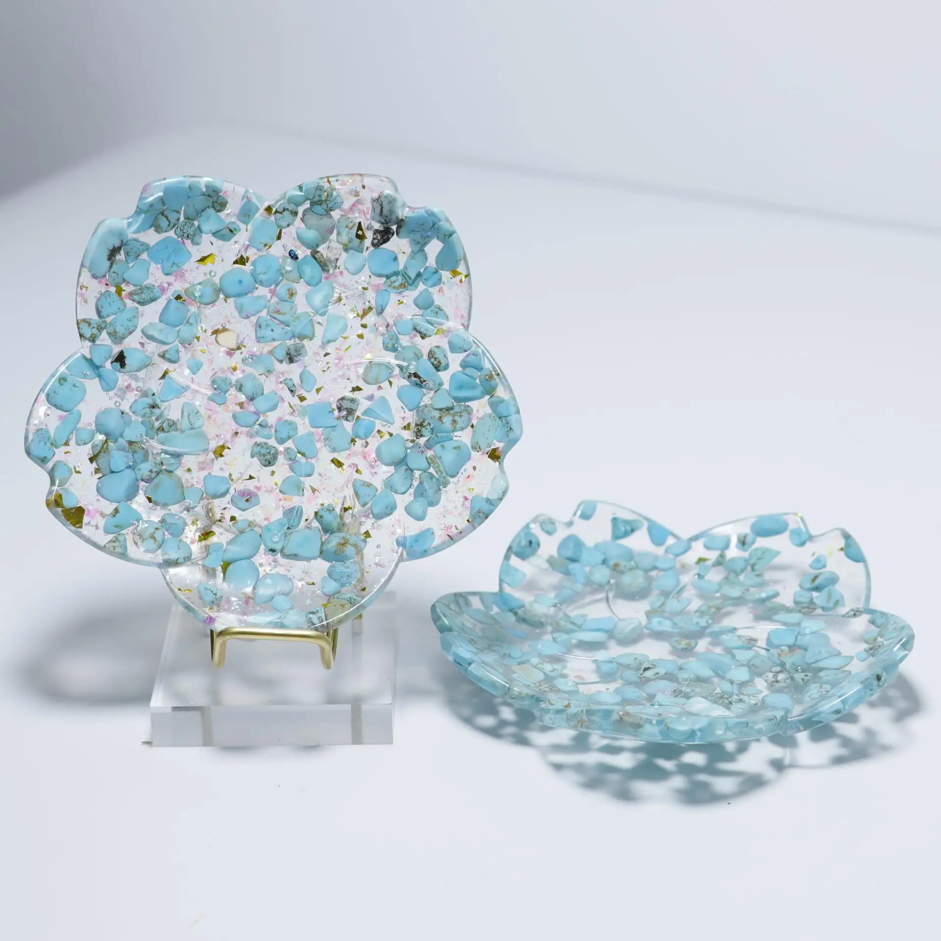 

Transparent Natural Crystal Crushed Stone Demagnetization Tray Storage Tray Colored Shell Stone Powder Epoxy Handicraft Decor