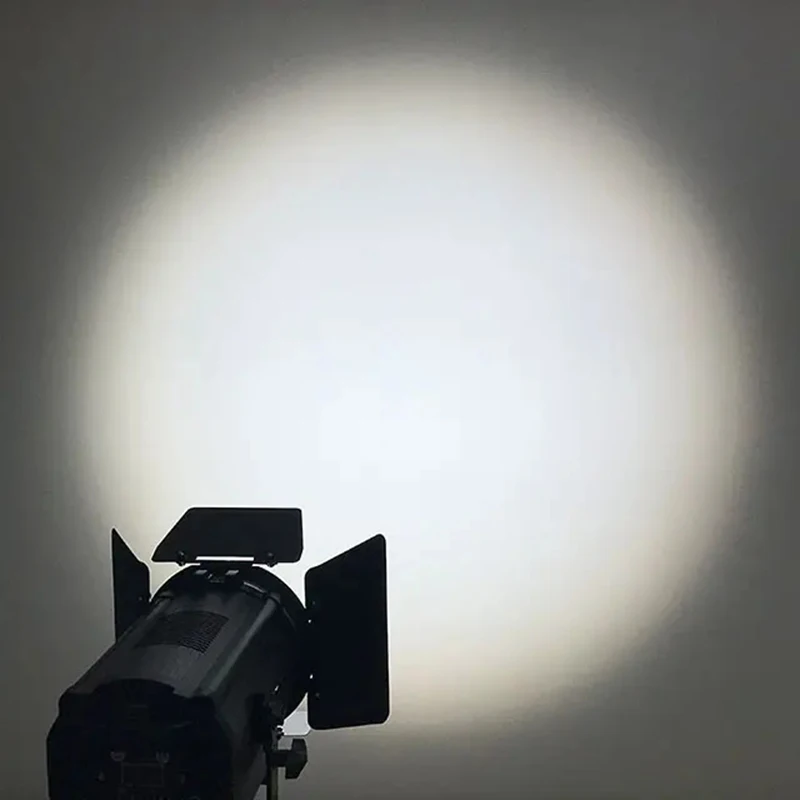 Professional Manual Focus Zoom 200W 300W LED Fresnel Spot Light Warm Cold White for TV Theater Stage Show Studio Lighting