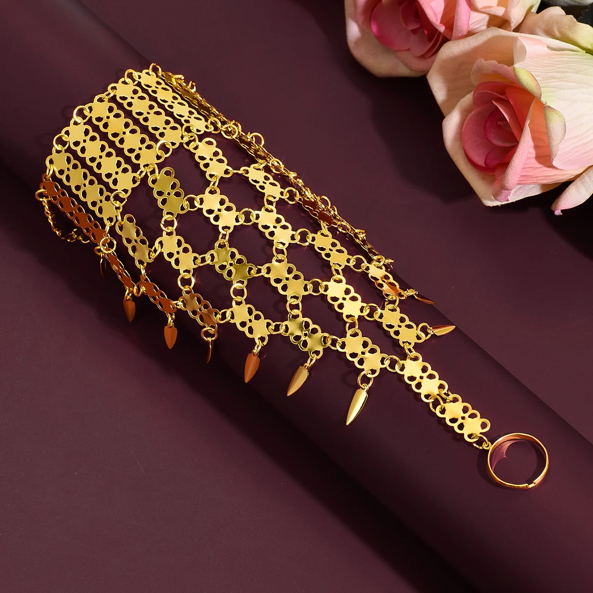 Luxury Mesh Hand Chain Tassel Ethnic Design Middle Eastern Belly Dance Stage Performance Jewelry For Women