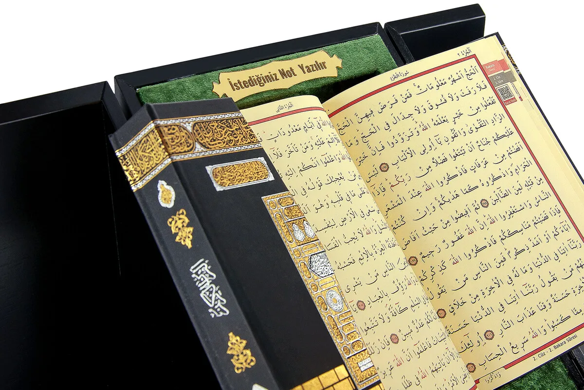 IQRAH Set hadiah Quran orang spesial, Set hadiah Quran