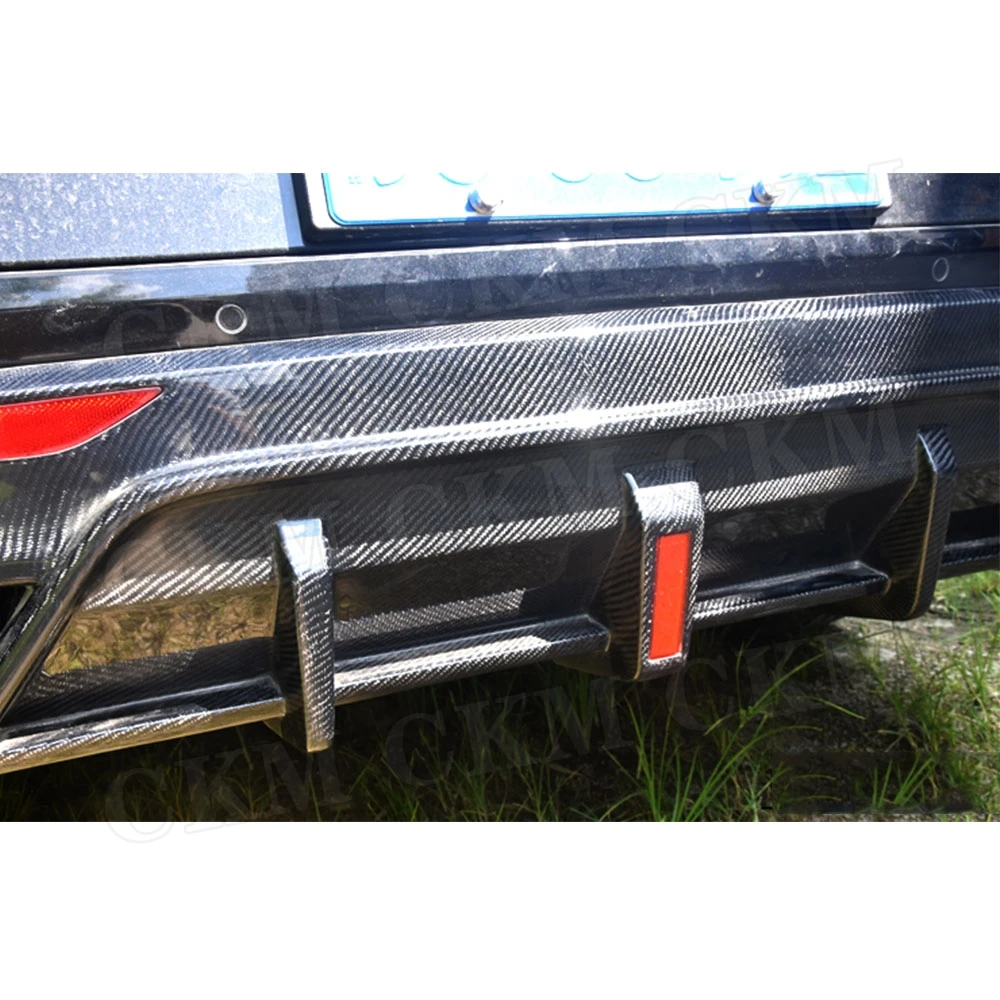 

Carbon Fiber Rear Lip Diffuser Spoiler For Alfa Romeo Stelvio 2017 2018 2019 FRP Car Bumper Guard Car Styling Car Body Kits FRP