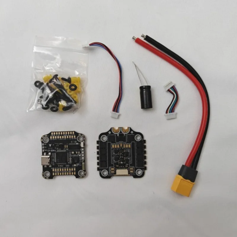 

Контроллер полета SpeedyBee Same F405 V3 50A 4 в 1 ESC Stack с 32-битной поддержкой BLHeli_S 3-6S для квадрокоптера FPV Freestyle
