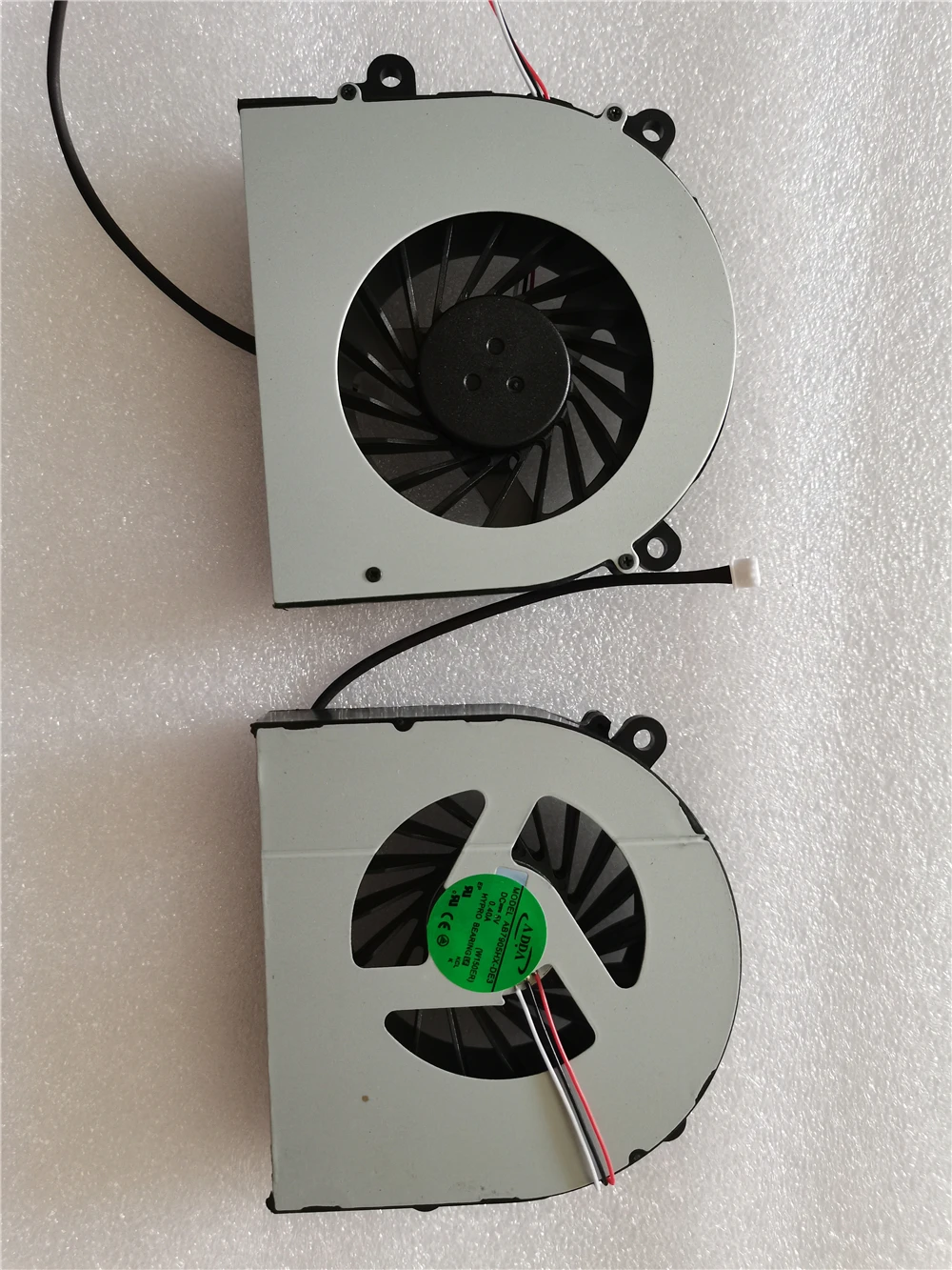 

CPU Fan For CLEVO W150 W150ER W350 W350ETQ W370ST W350ET W370ET K590S K660E K650C Fan AB7905HX-DE3 6-31-W370S-101 6-23-AW15E-011