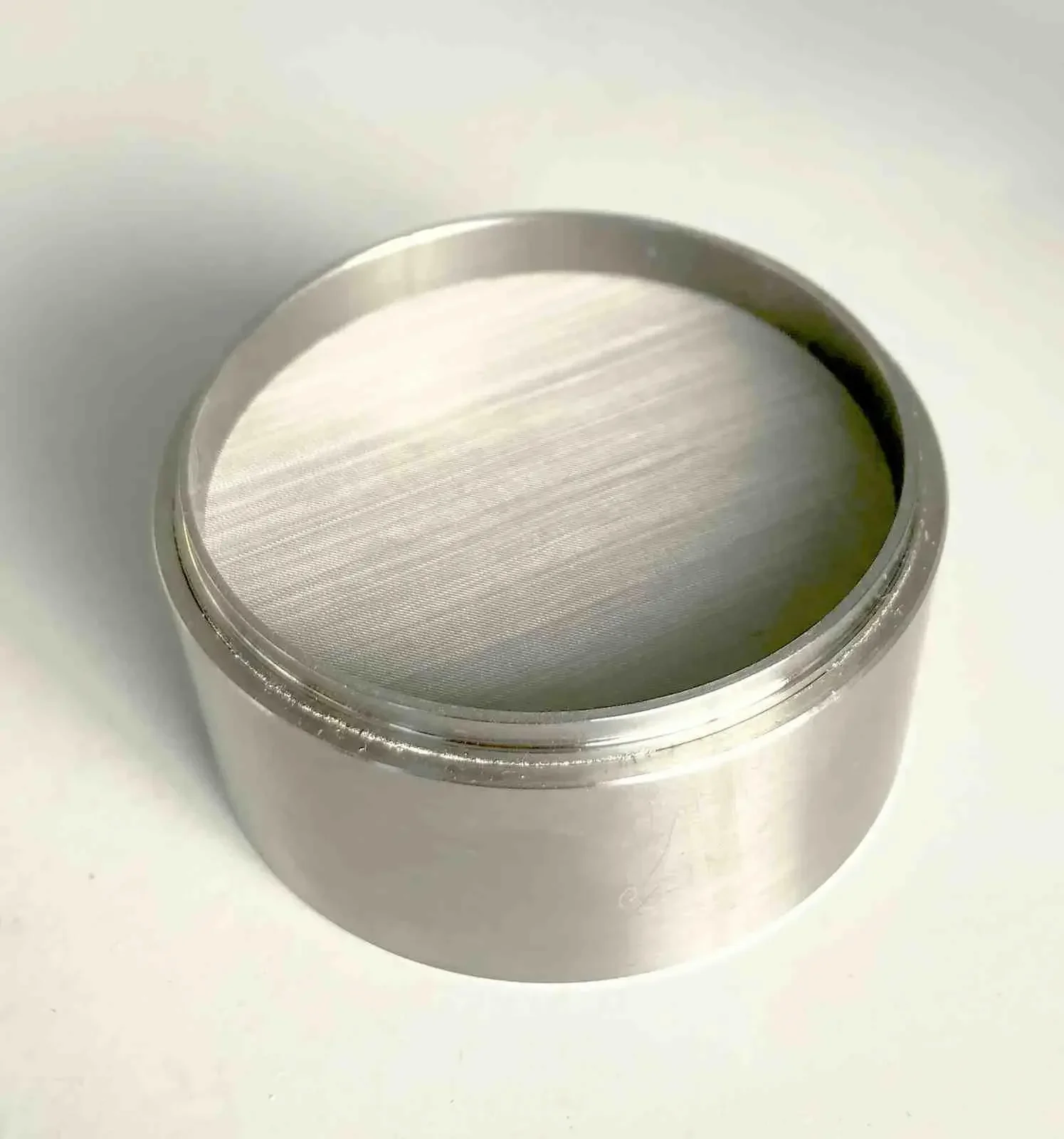 

Диаметр 55 мм Высота 28 мм 20 40 60 80 100 150 200 250 300 400 меш Фильтр из нержавеющей стали Стандартное тестовое сито