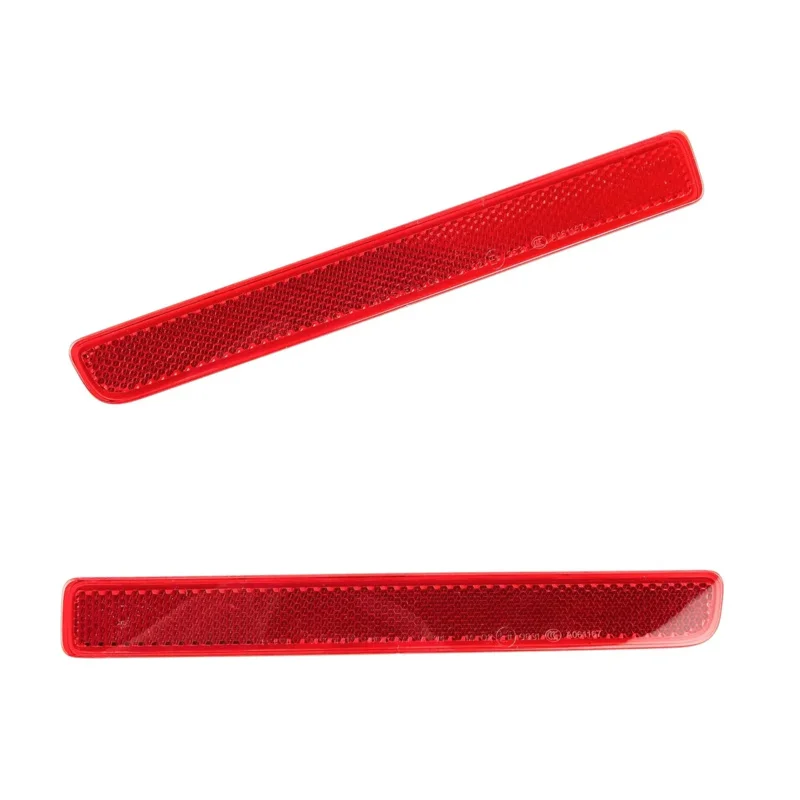 Car Left/Right Car Rear Bumper Reflector Red Lens Tail Reflective Stikers for Land Rover Discovery 4 XFF500020 XFF500030