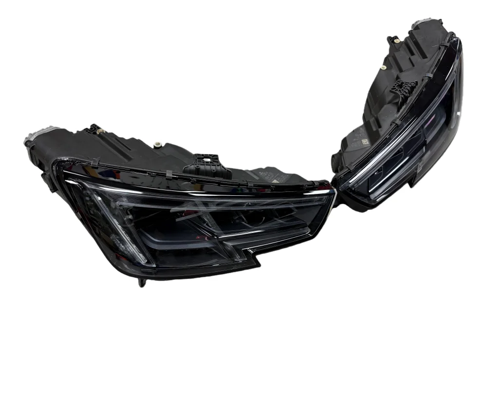 The New High-quality RS4  Features Blacked-out LED Headlights with Dot matrix Beams on Both the Front and Left Sides