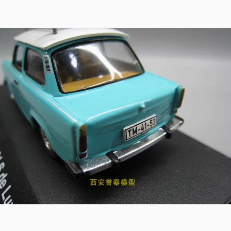 Diecast 1:43 Scale Trabant 601 S De Luxe 1982 Alloy Model samochodu dla dorosłych Pamiątka Klasyczny wyświetlacz statyczny Kolekcja zabawek Prezent