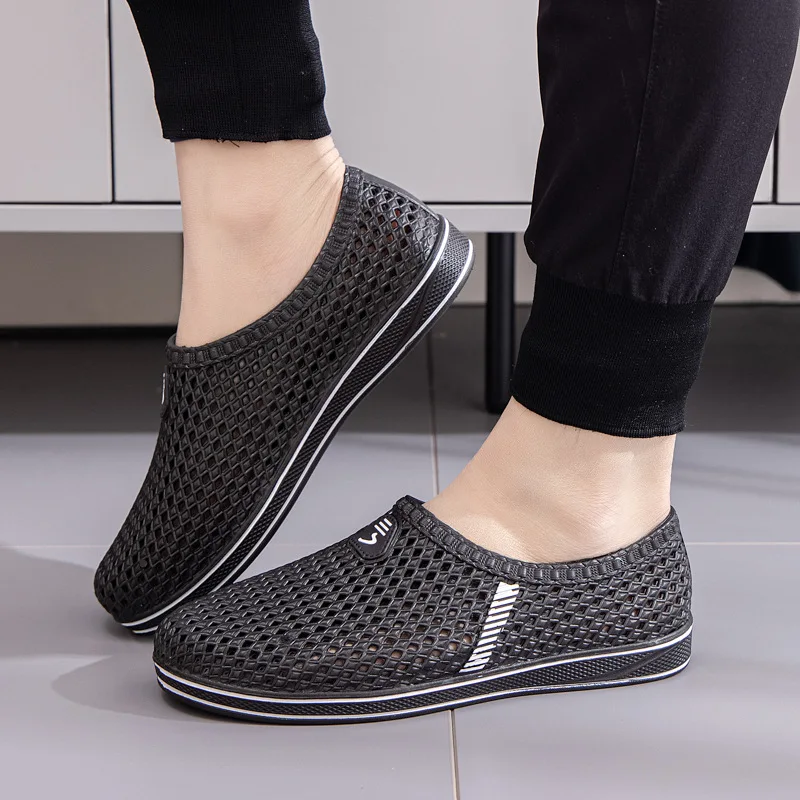 Men's Summer Trendy Flip Flops Breathable Anti-slip Comfortable Beach Shoes Easy Wear Hollow out Design Slip-On Sandals