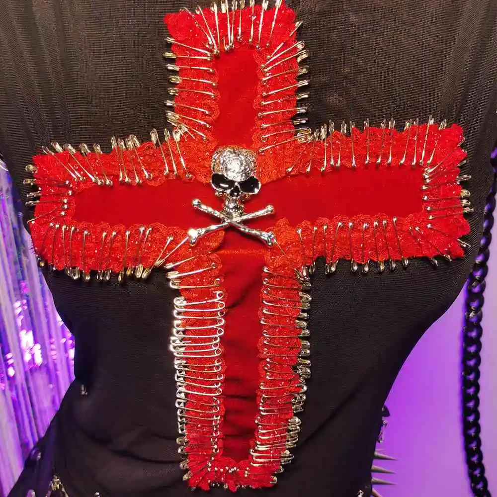 ملابس النادي 2025 القوطية تانك Y2K القمم القوطي Harajuku الصليب موضة إحياء ايمو الجمجمة E-الفتيات الشرير الصخرة الجرونج في سن المراهقة دبوس الرقمية