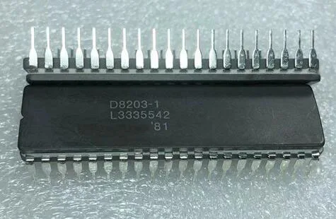 

Бесплатная доставка D8203-1 D8203 CDIP40