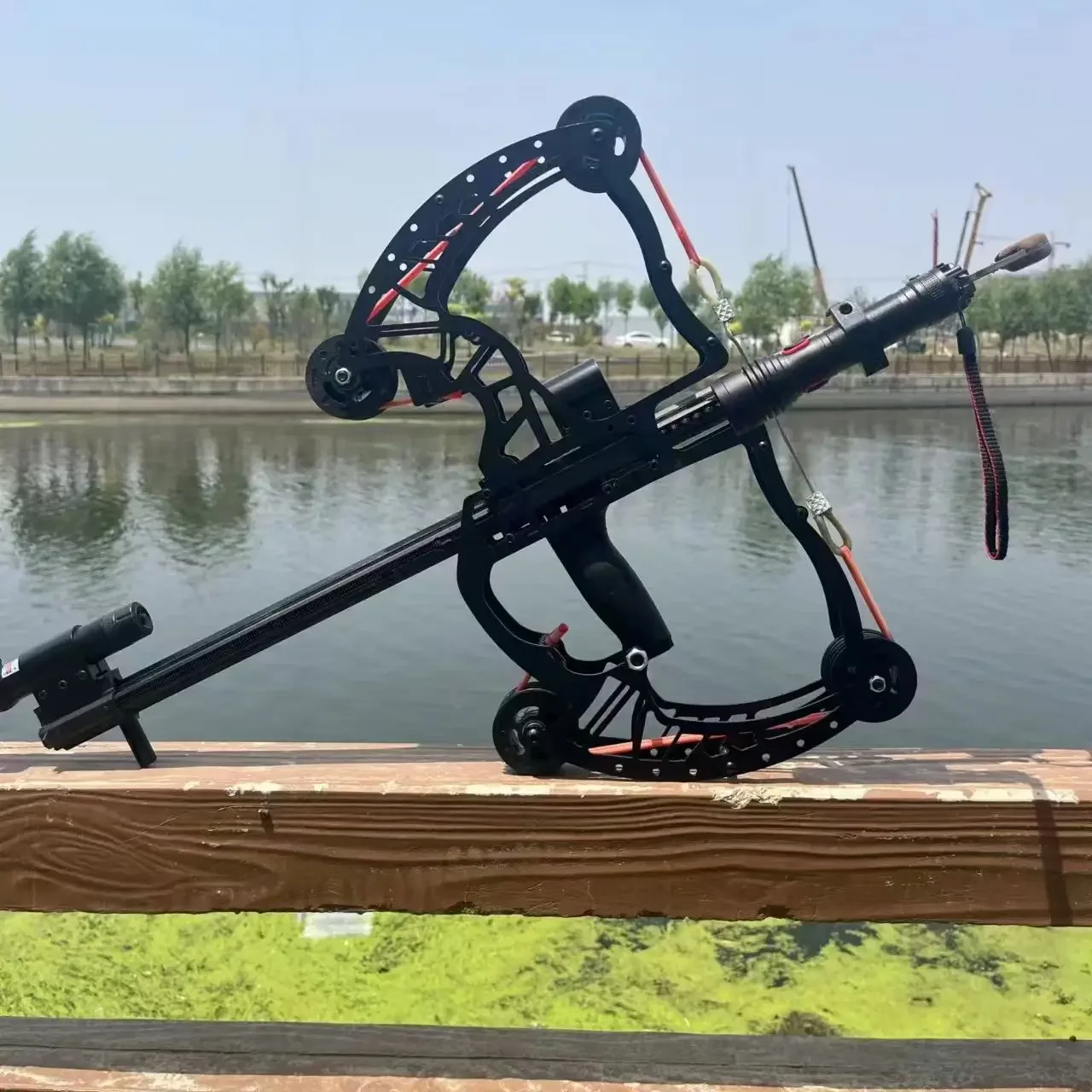 

Высокомощная высокоточная Рогатка для стрельбы на открытом воздухе с дистанционным управлением 50 последовательных сложных луков и стрел