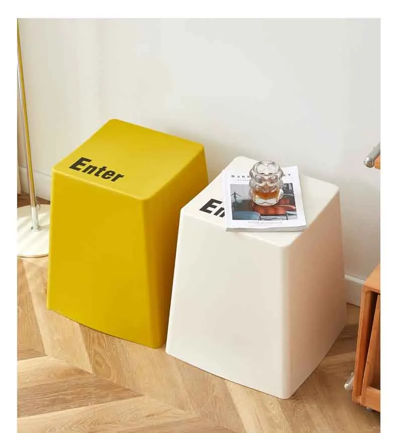 Kreativer Esszimmerhocker aus Kunststoff, nordische Möbel, hohe Hocker, mobiler Sitz, Fußhocker, moderner Freizeitstuhl, Tastaturhocker, individuell – Detail 4