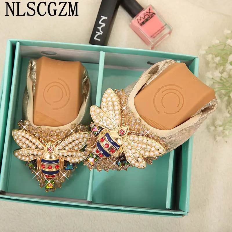 2024 Fashion Women Leather Casual Shoes Woman Flats Slip on Shoes for Women Barefoot Shoes Crystal Loafers Women Harajuku Zapato