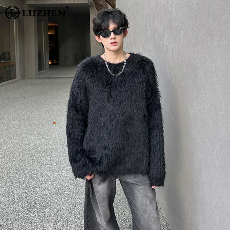 

LUZHEN 2025 Winter New High Quality Fleece Solid Color Round Neck Knitted Pullover Men's Handsome Elegant Casual Sweater JY5345