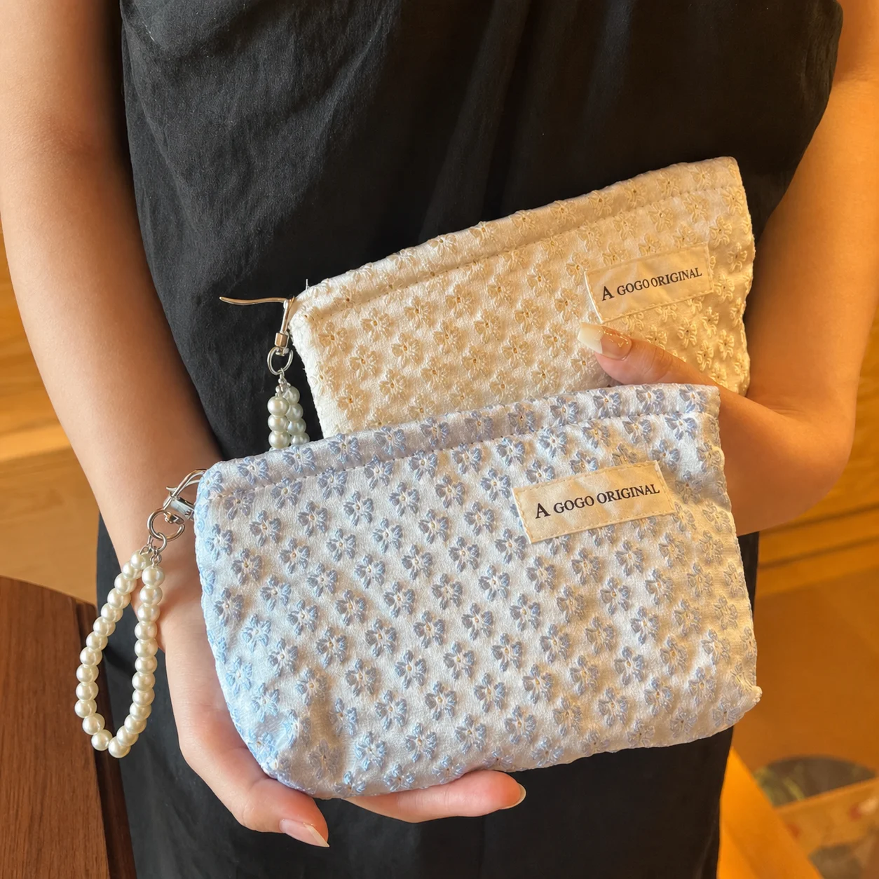 Three-Dimensional Small Flower Embroidery Versatile Cosmetic Bag Female Korean Ins Hand Bag Portable Large-Capacity Storage Bag