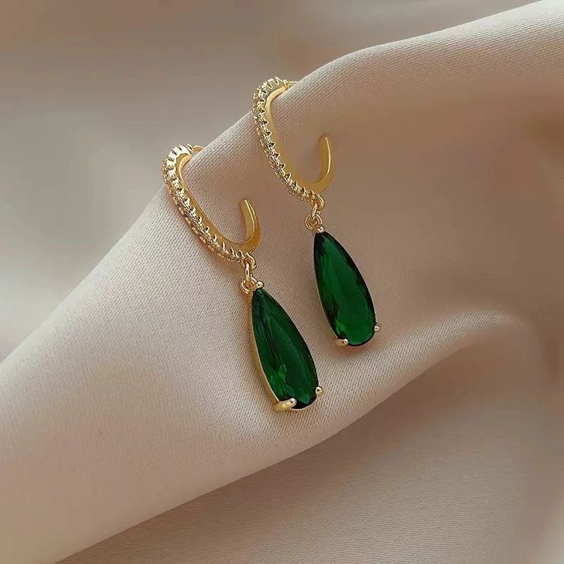 Huitan Pear Green CZ Drop Earrings for Women Temperament Gold Color Ear Hanging Earrings Office Lady\'s Luxury Trendy Jewelry