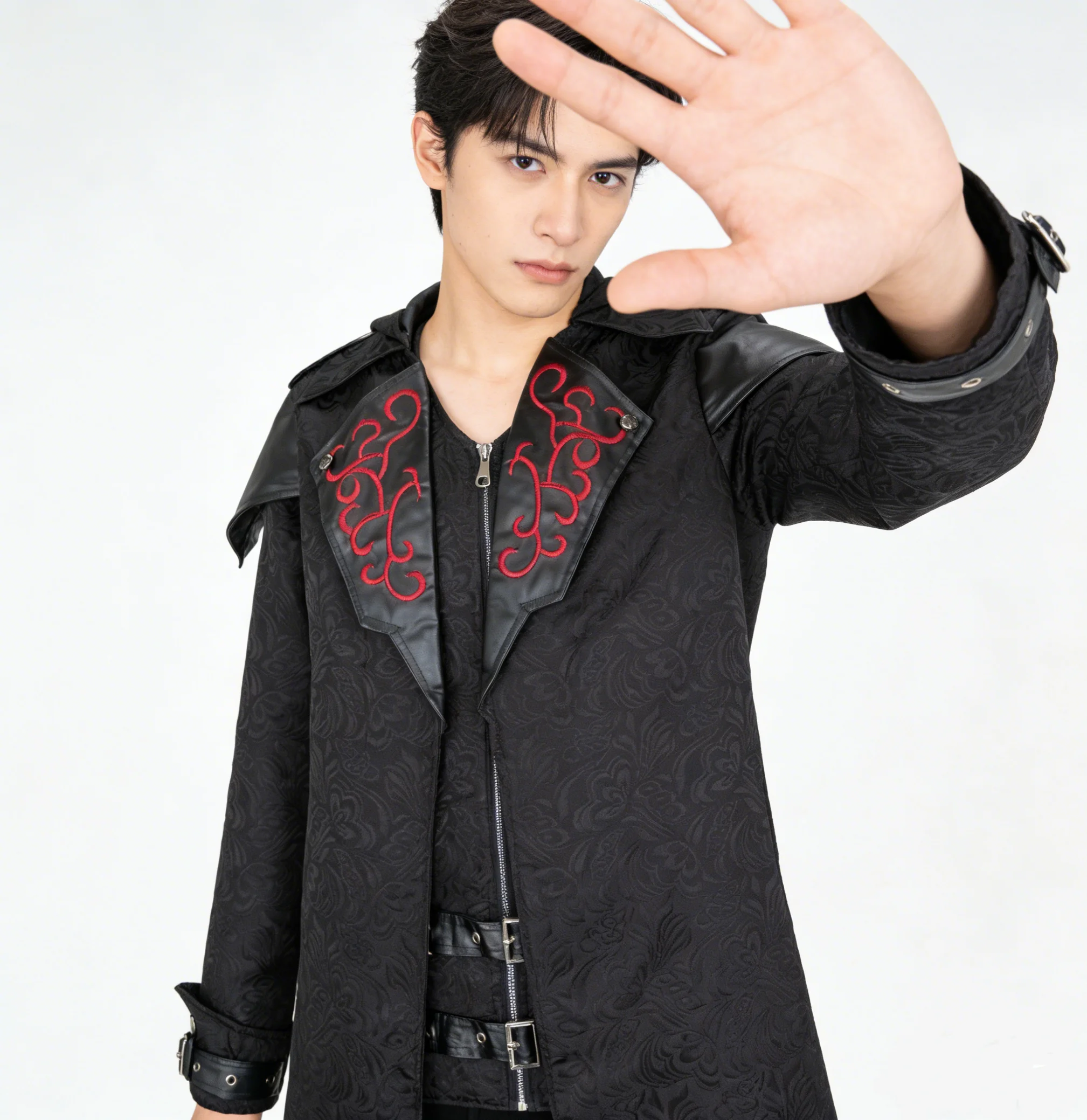

Gothic Style Dark Tailcoat Medieval Retro Embroidered Punk Coat Halloween Cosplay Stage Costume