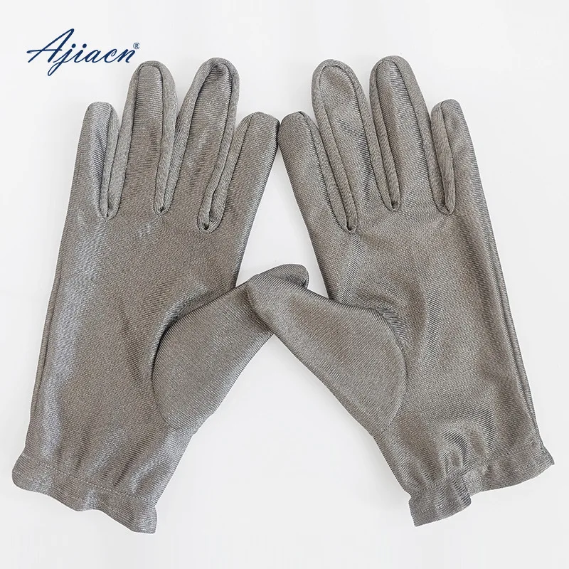 Guanti in fibra d'argento Materiale conduttivo antistatico Guanti touch screen Protezione antibatterica per le mani con schermatura EMF