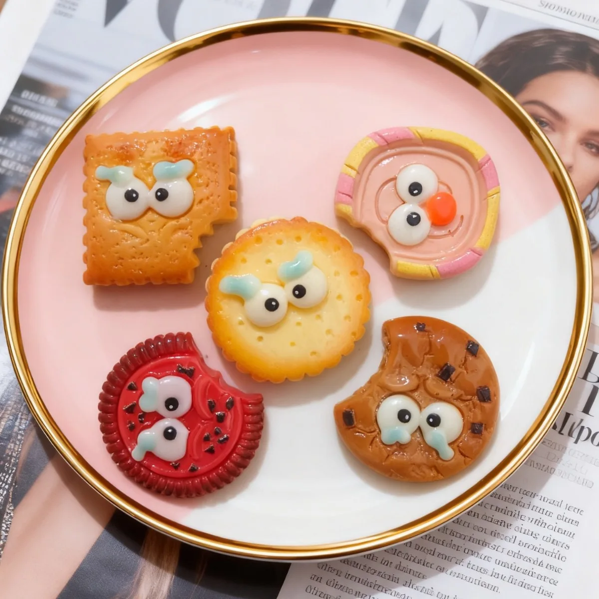 20pcs Cute Biscuits  Resin Faltback Cabochon DIY Scrapbooking Craft Miniature Dollhouse Accessories