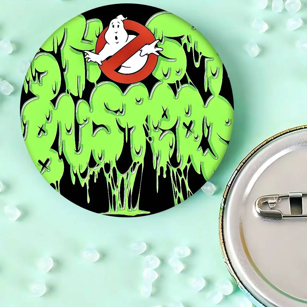فيلم G-Ghostbusters 58 مللي متر لطيف أنيمي الشكل أيقونة شارة اليدوية صفيح بروش لحقيبة الظهر الملابس الصدر حلية الهدايا