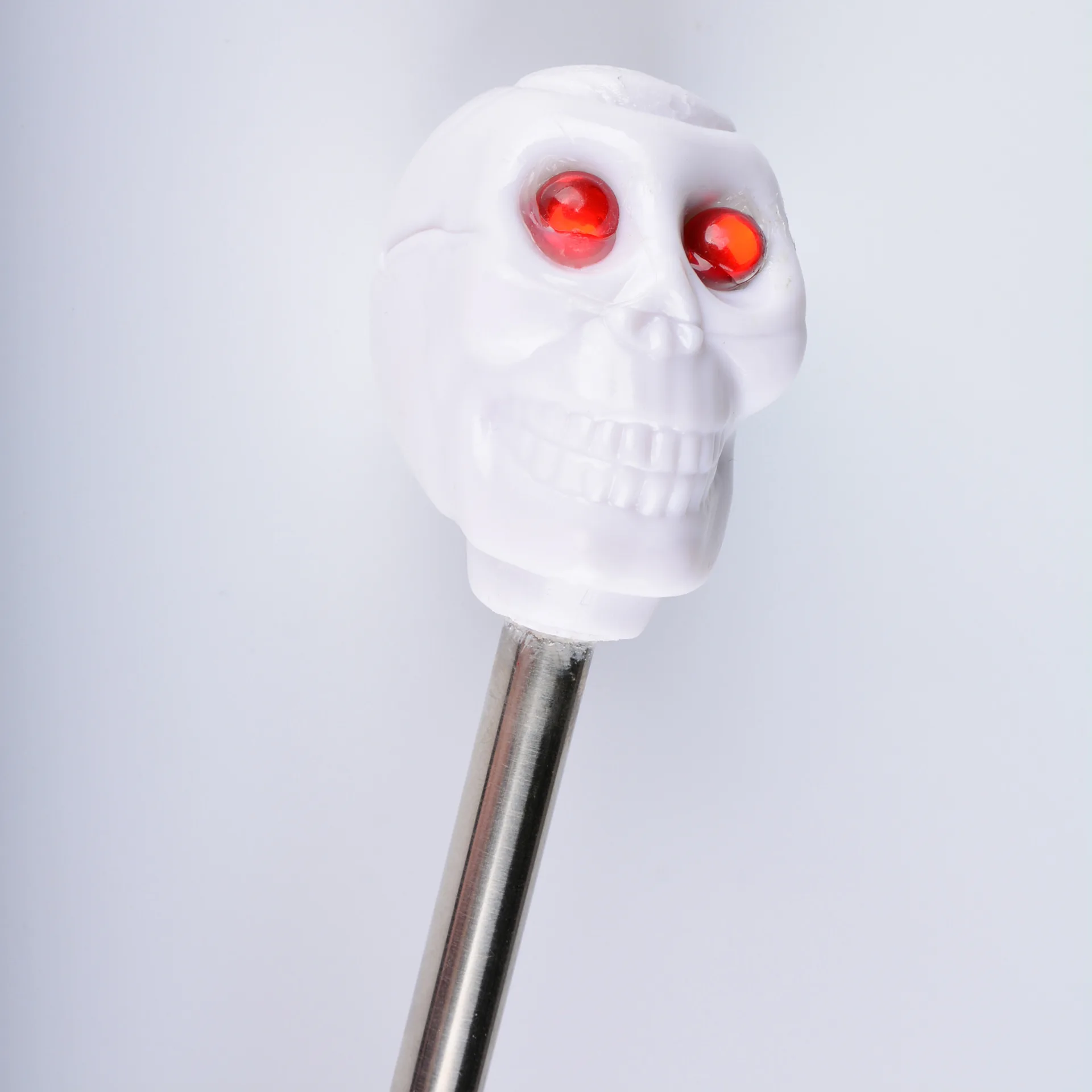 Novelty Funny Halloween Skull Massager Devil Hand Back Scratcher Creative Plastic Skull Ghost Head Scratching Massage Stick