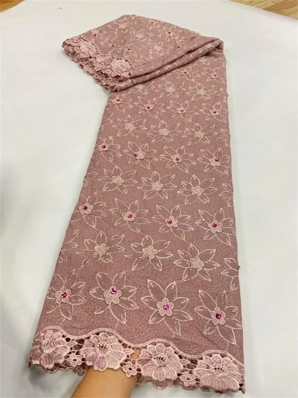 

2025 High-Quality Africa Nigerian Sequins Cotton Embroidery Lace Fabric Tulle for Wedding Party Dress Chiffon JL500 5 Yards