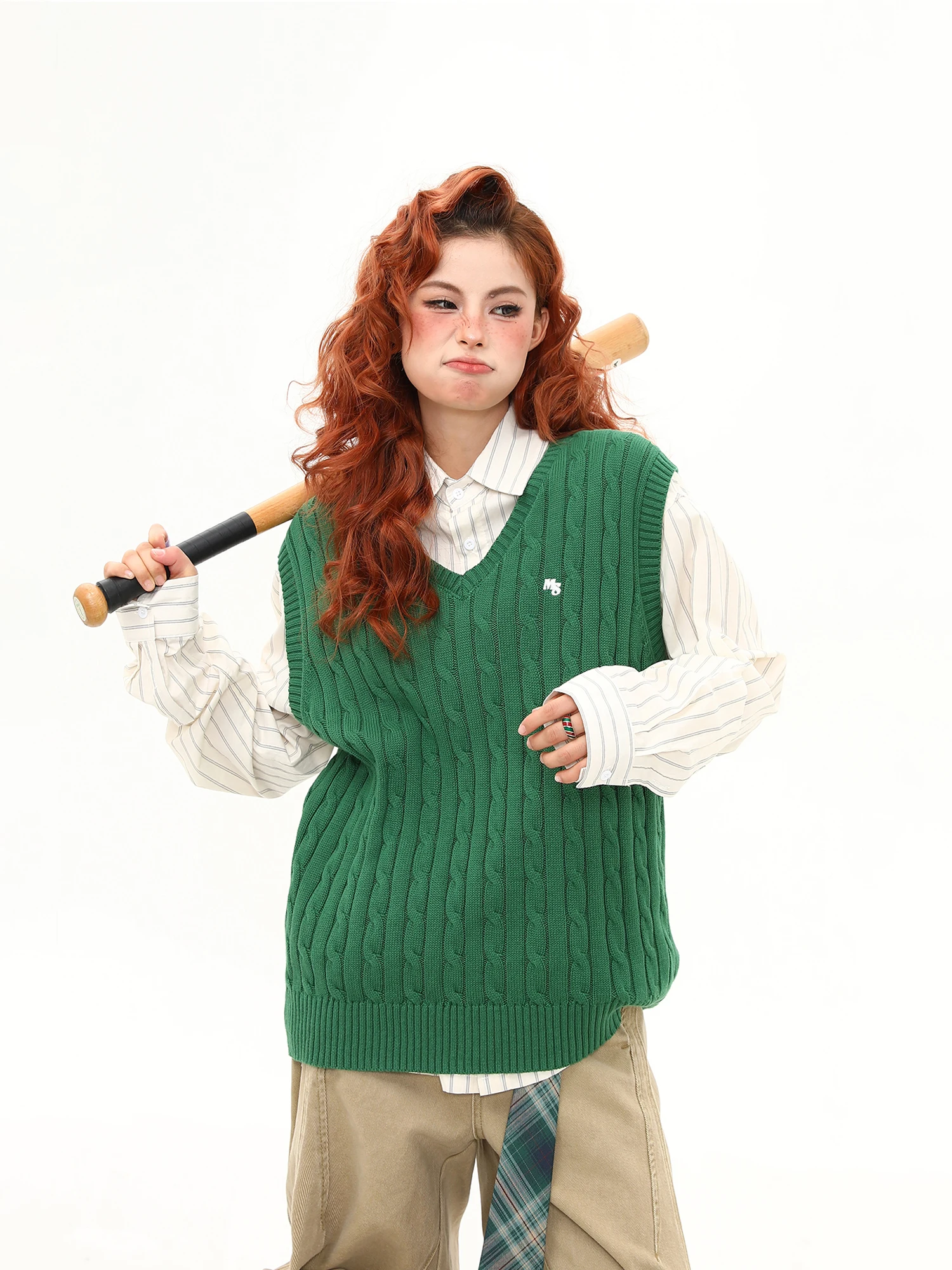 

Wild American Retro Lazy Style Sleeveless Knitted Vest Sweater Women's Loose Versatile Layering Outerwear Street Style V-neck