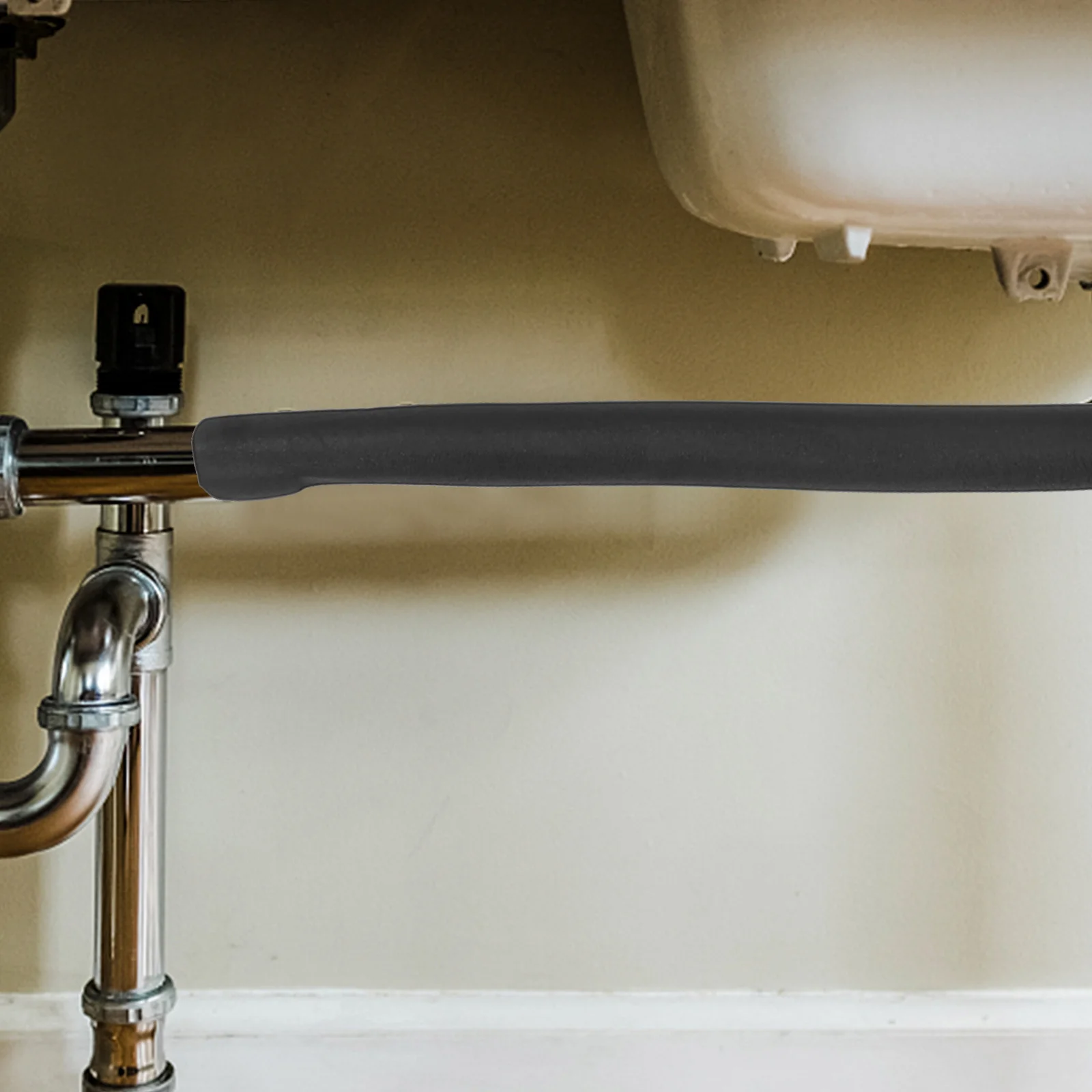 

2Pcs Water Anti Freeze Insulation Sleeve 13mm Inner Diameter Sponge Tube Protection for Pipes Winter Outdoor Use