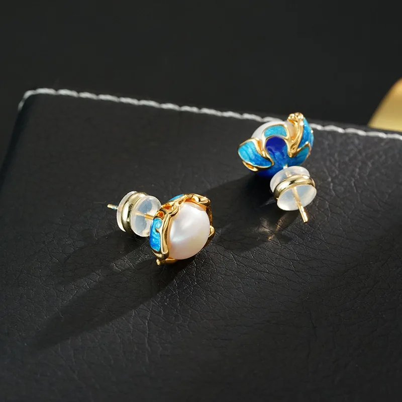 Natural Freshwater Pearl Blue Flower Stud Earrings Fashionable Simple Exquisite Ear Hole Earrings