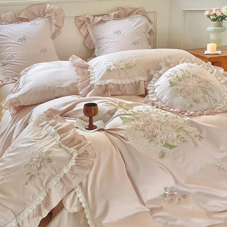 Quality Bedding Sets Vintage Flower Embroidery Lace Quilt Cover Home Stitch Plaid Bed Sheet Pillowcase Duvet Cover King Queen 이불