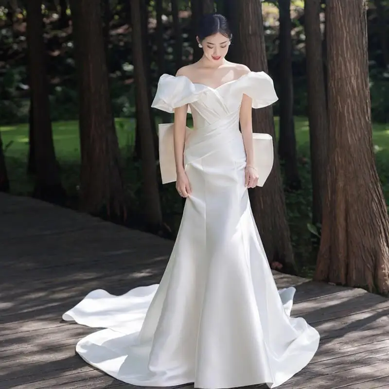 

Satin Off-Shoulder French Style Main Wedding Dress2025New Slimming Bride Train High-End Vintage Bow Dress