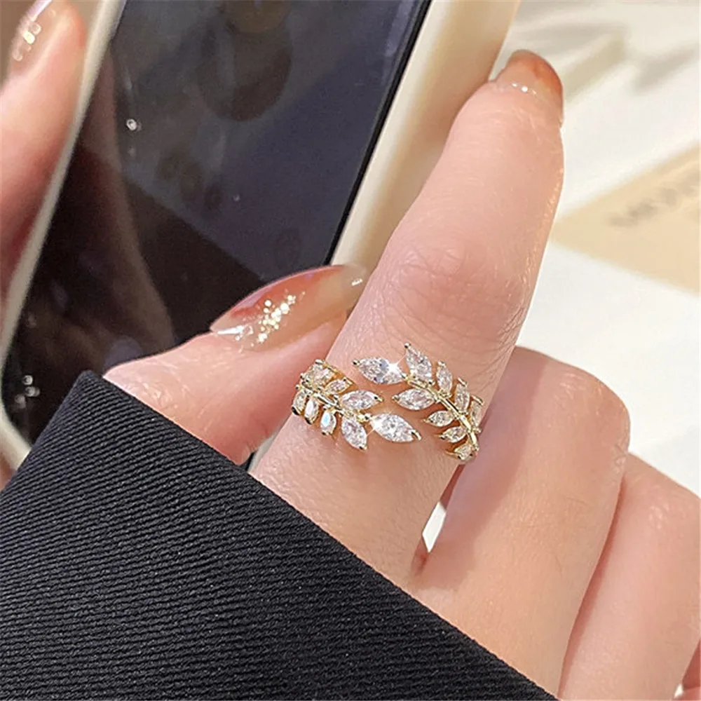 Korean New 18k Gold Plated Crystal Leaf Ring Micro Set Zircon Exquisite Personality Creative Opening Ring Female Banquet Jewelry