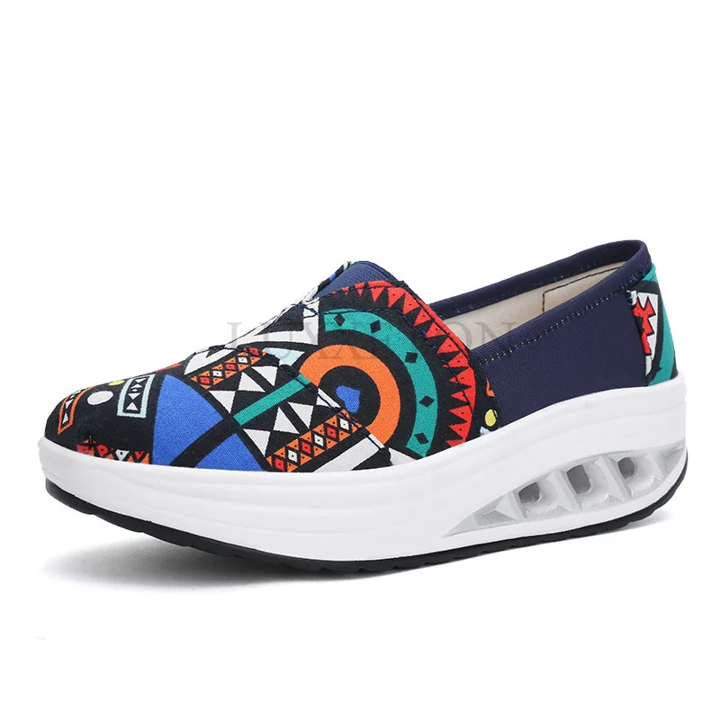 Graffiti Canvas Air Cushion for Breathable Comfortable and Cushioned Heels Fashionable Travel Shoes Women Outdoor Leisure Shoes