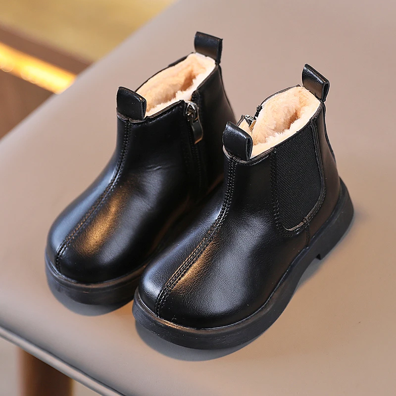 Małe dzieci Chelsea Boots zimowa pluszowa czarna beżowa krótki but na zamek błyskawiczny 22-31 moda Unisex chłopięce buty dziewczęce