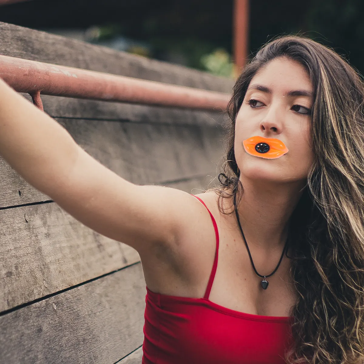 

24 шт. пластиковых свистков в форме летучих мышей для Хэллоуина, музыкальные сувениры для детских вечеринок, креативные забавные подарки на день рождения