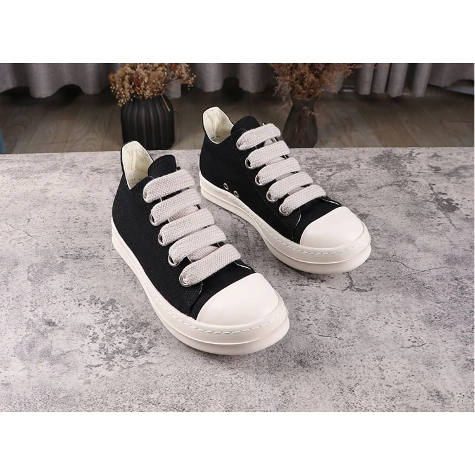 Top Quality Men and Women Casual Sneakers 35-48 Fashion Brand Designer Tennis shoes Classic Punk Goth Trend Lace-up RO shoes