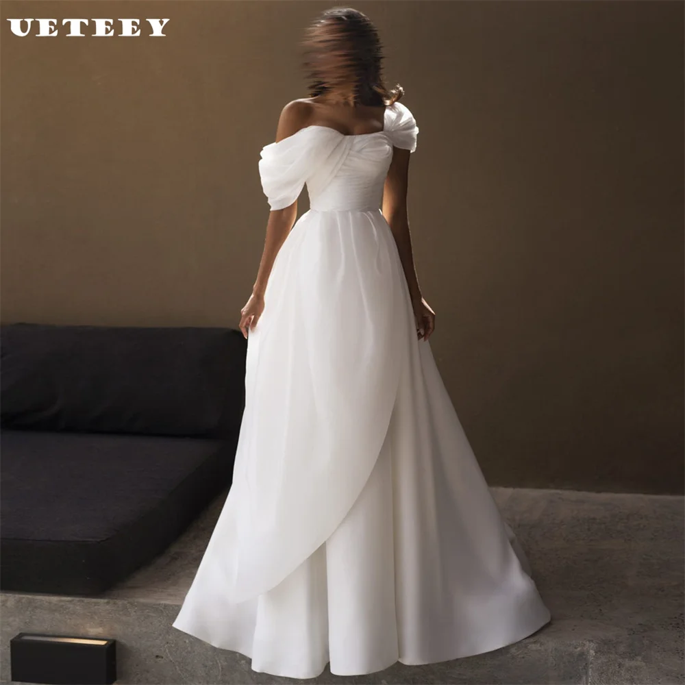 UETEEY Abito da sposa linea A in organza con spalle scoperte in crêpe personalizzato con cerniera sul retro Elegante abito da sposa con strascico a pieghe