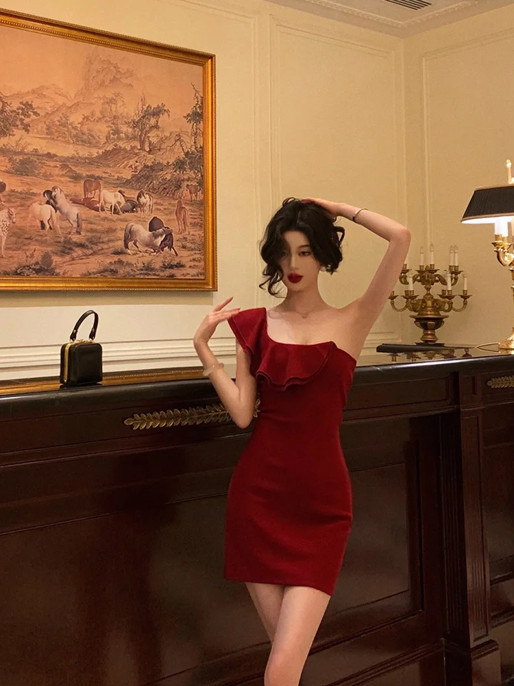 فساتين ضيقة فرنسية أنيقة ومثيرة من Socialite بدون أكمام مكشوفة الأكتاف وخصر عالٍ فستان قصير لحفلات أعياد الميلاد باللون الأحمر للنساء #3