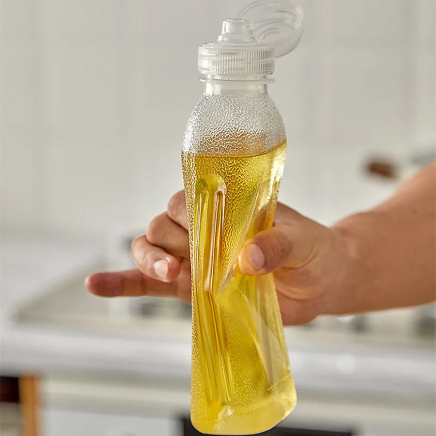 Squeeze Oil Bottle Spray Bottle Dispenser Leak-proof Watering Can Condiment Fuel Saving Bottle Cooking Baking Kitchen Supplies