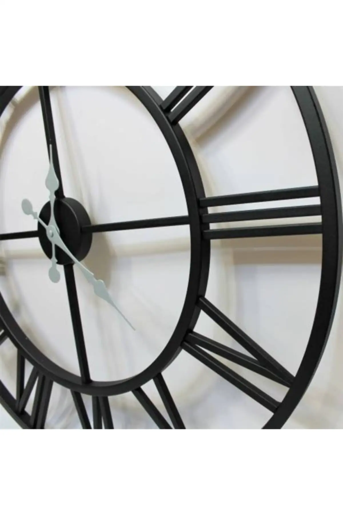 Uras Black Wall Clock Roman Numeral 76cm Thick Iron Silent Wall Clock Creative Home Decor